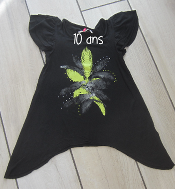 Tee shirt/tunique 10 ans.