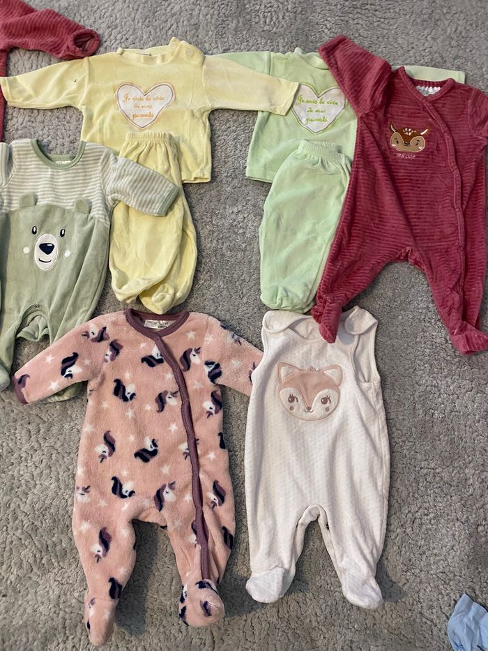 Lot de 8 grenouillères, pyjamas naissance à 3 mois bonne qualité - photo numéro 4