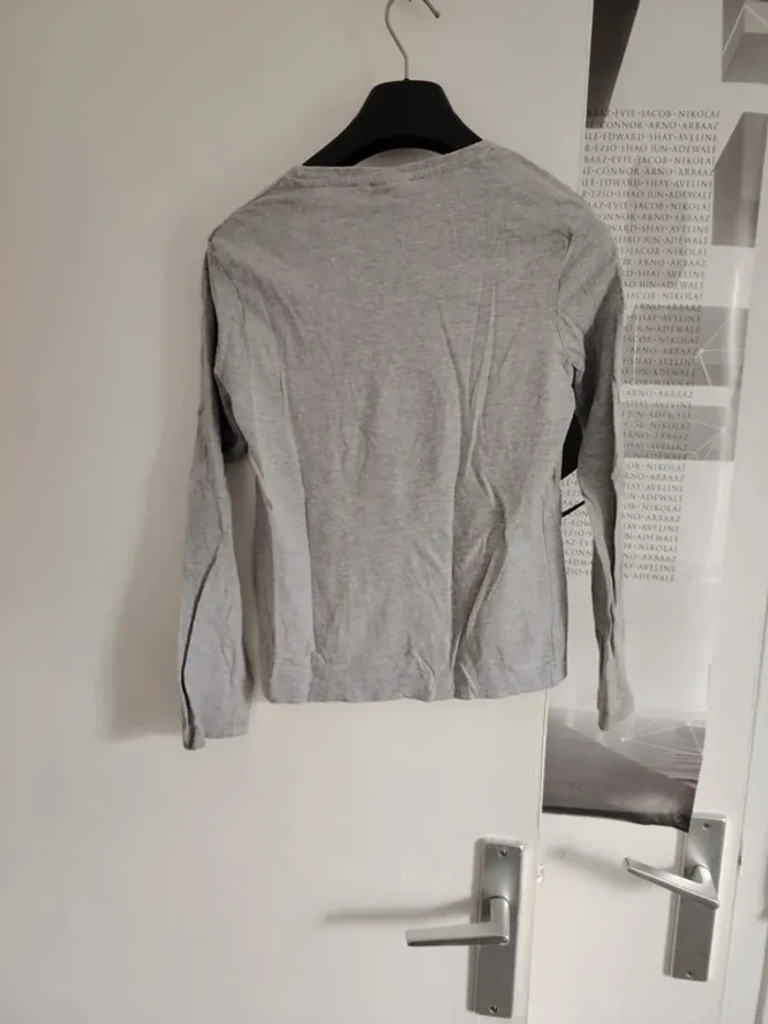 Manche longue marvel 10 ans - photo numéro 2