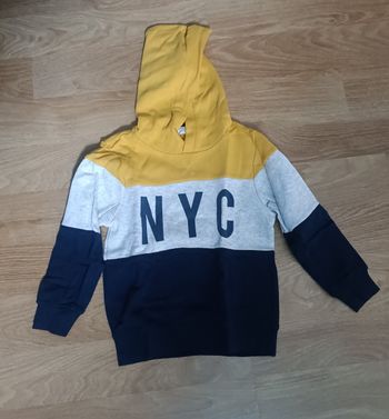 Sweat à capuche H&M 4-6 ans
