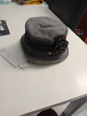 Chapeau cloche en laine