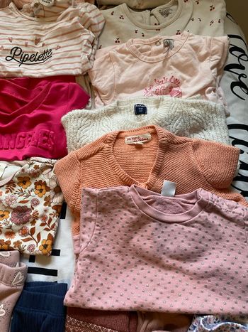 Lot vêtements bébé fille 