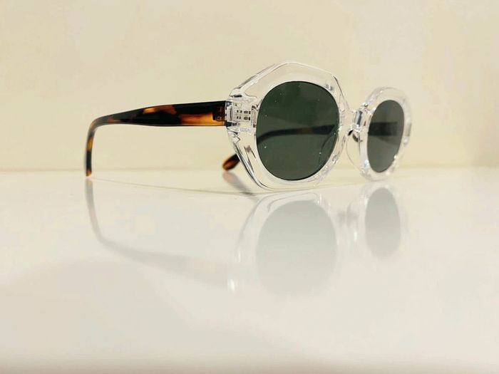 Lunette de soleil mixte small transparente et marron écaillée UV protection catégorie 3 - photo numéro 6