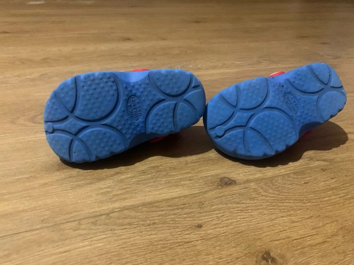 Crocs taille 20/21 - photo numéro 2