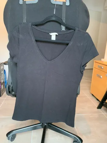T-shirt noir H&M taille M