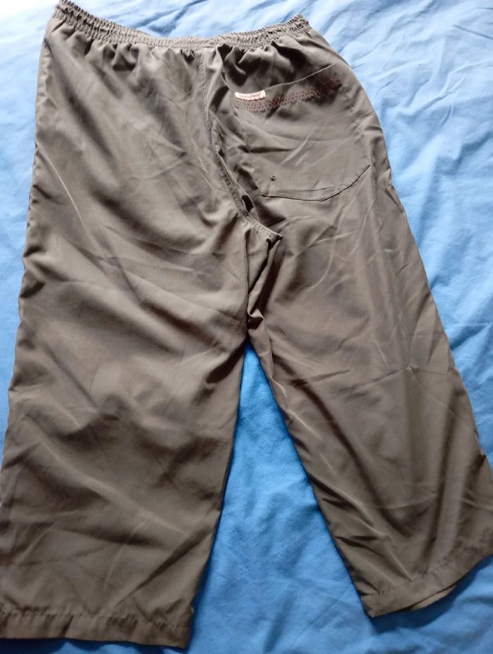 Pantacourt kaki taille 4 - photo numéro 2