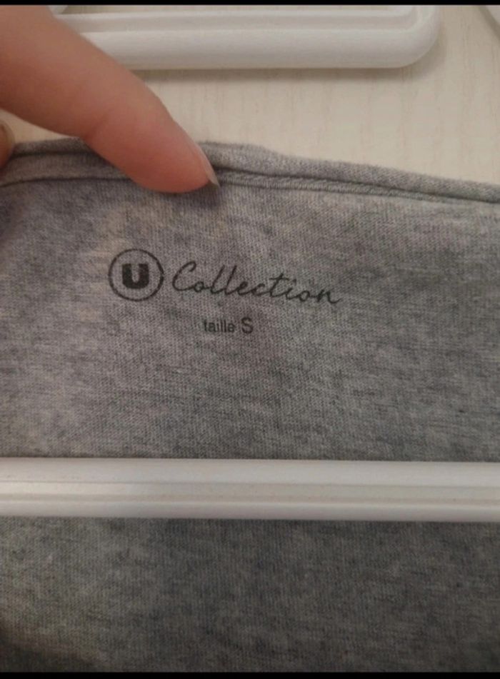 Neuf tee-shirt gris a motif femme collection u taille S/36 - photo numéro 4