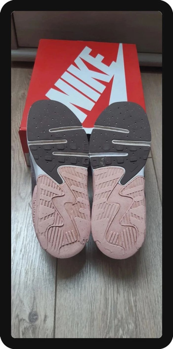 Chaussures baskets nike air max excee pointure 34 - photo numéro 6