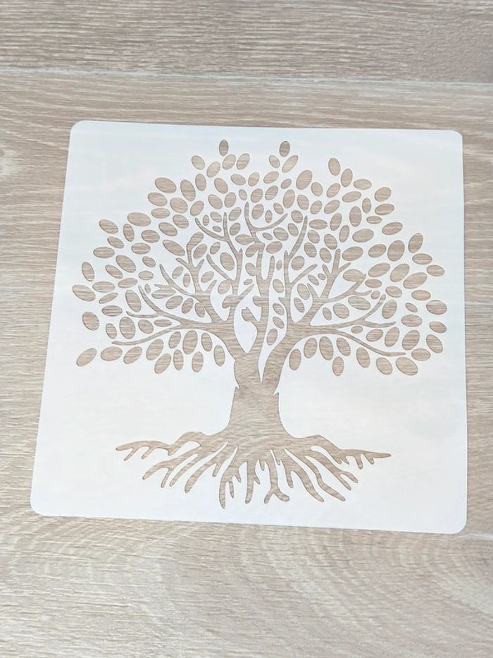 Pochoir arbre - photo numéro 2