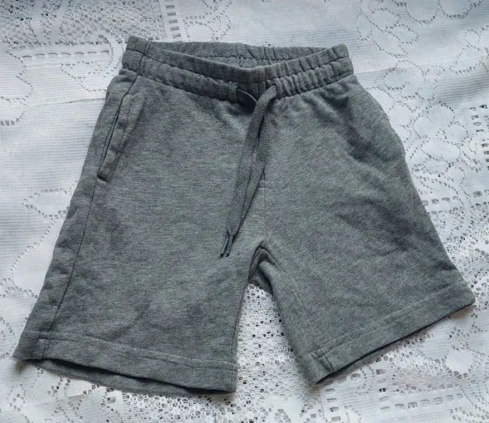 Short gris, Kiabi, décontracté, neuf, taille 3 ans