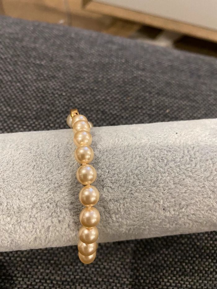 Bracelet en perles nacrées