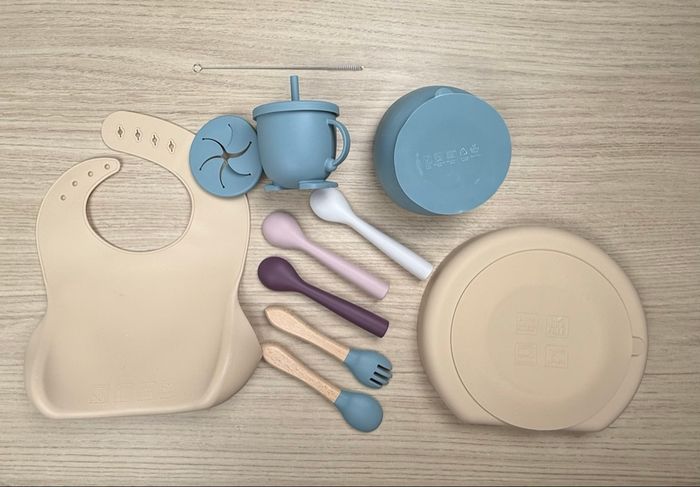 Set Repas Bébé Fille Silicone 9 Pièces Sans BPA – Idée Cadeau Naissance – Produit Neuf - photo numéro 2