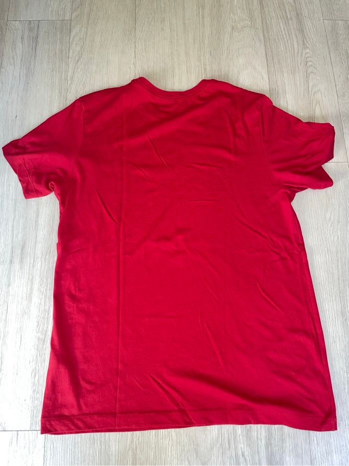 T-shirt Jordan rouge taille M | État impeccable - photo numéro 4