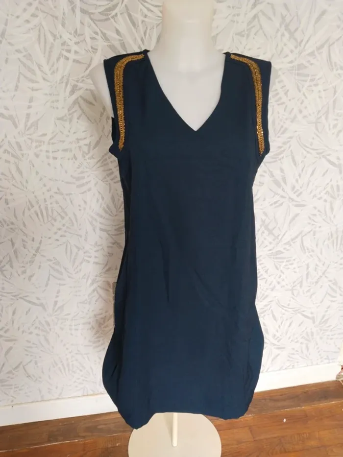 Magnifique robe à sequins marque Kiabi taille 42
