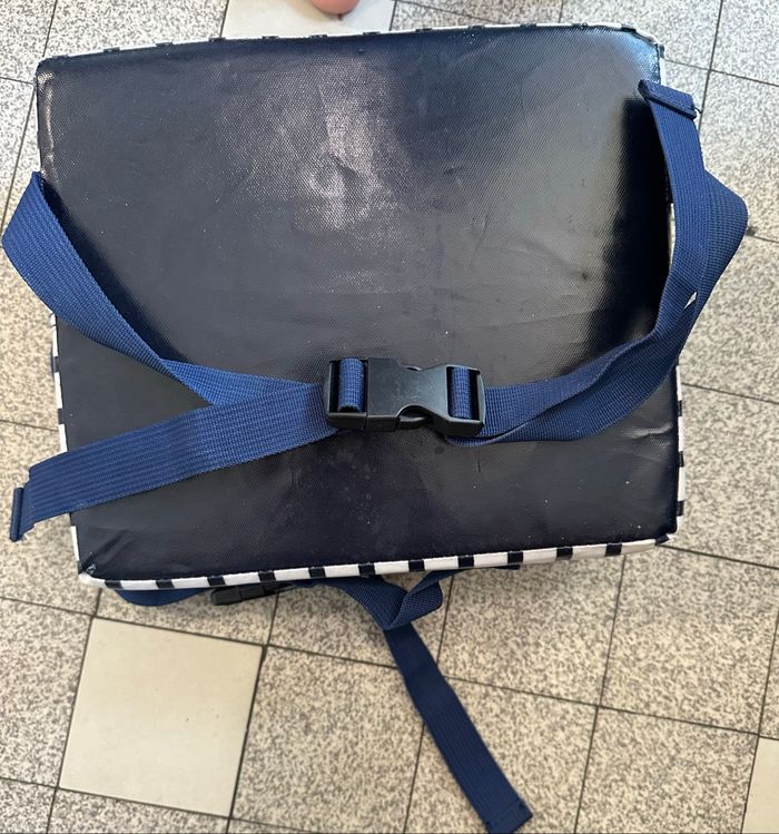 Réhausseur EasyUp - Bleu - Bébé - Babytolove - De 6 à 36 mois - 15 kg maximum - photo numéro 4