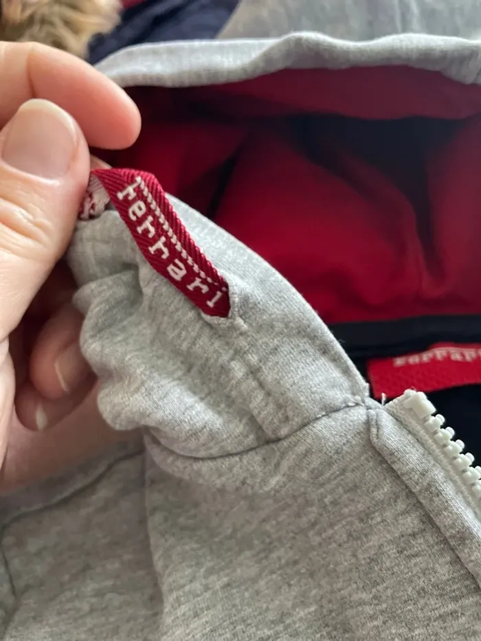 Veste de Ferrari, quatre ans - photo numéro 5