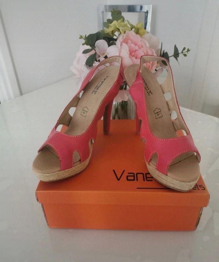 🩷🤍Jolie Paires De Sandales Les Secrets De Vanessa 🩷🤍 - photo numéro 5