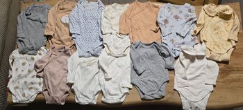 Lot bodie bébé 3 mois