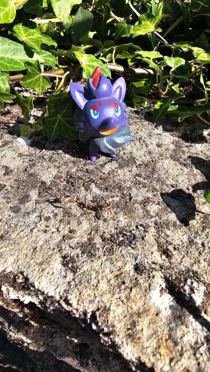 Super figurine Pokemon zorua - photo numéro 2