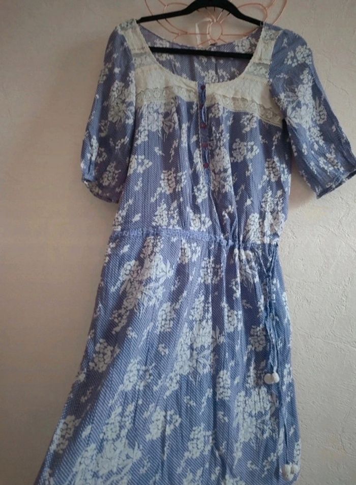 Robe Maje fleurie taille 2 – style bohème chic