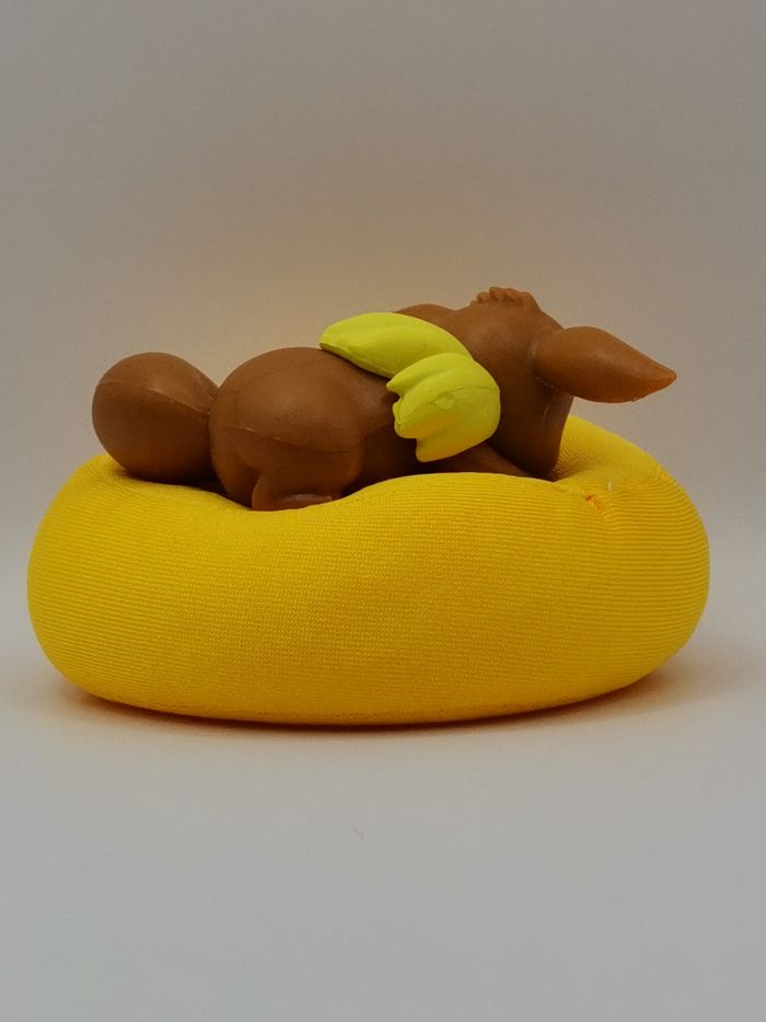 Figurine Pokémon Evoli endormi - photo numéro 2