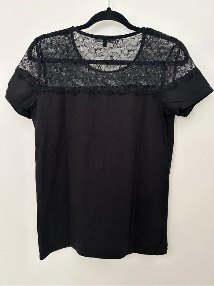 T-shirt noir manches courtes moulant dentelle sur le haut Mosquitos M - photo numéro 3