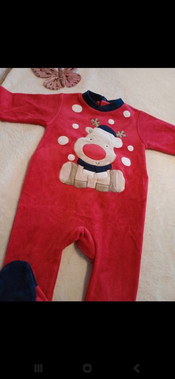 Pyjama bébé taille 3 mois