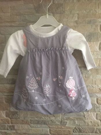 Ensemble gris, robe et t-shirt 3M