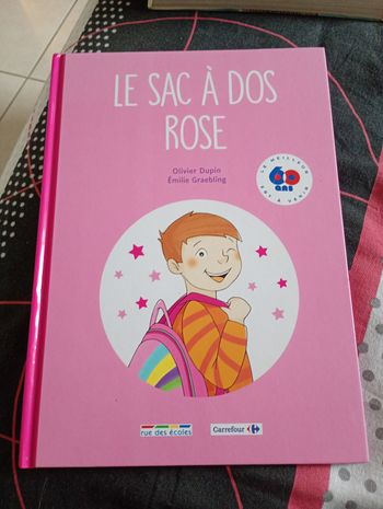 Livre le sac a dos rose 