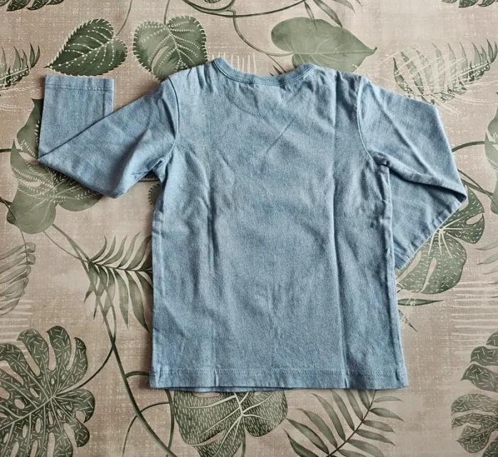 T-shirt Mickey taille 6 / 9 mois - photo numéro 2