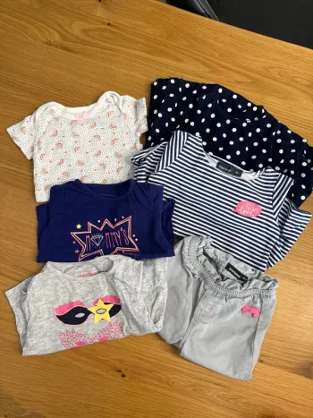 Lot de vêtements In extenso