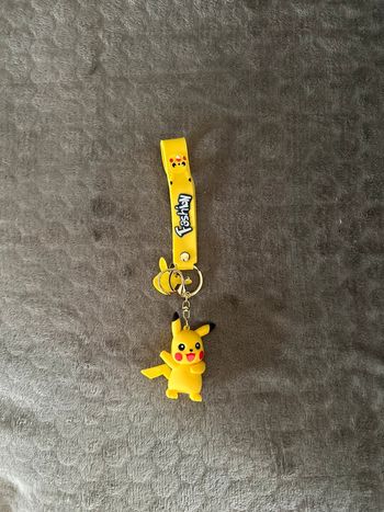 Porte clé pikachu neuf