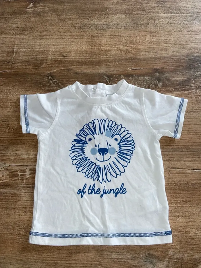 T-shirt manches courtes . - photo numéro 2