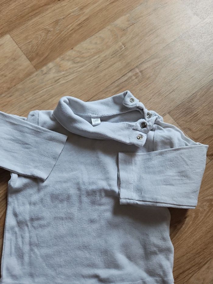 T-shirt col - photo numéro 2