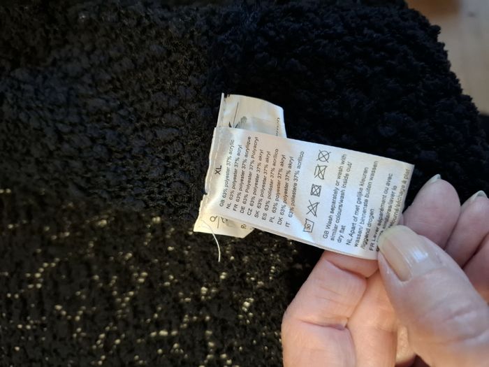Joli gilet femme YFT noir XL maille ajourée très bon état - photo numéro 7
