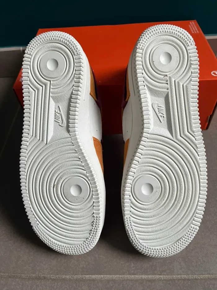Basket Nike air Force 1 LXX - photo numéro 7