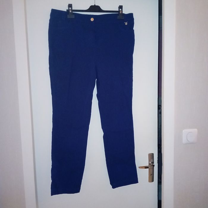 Faby27800 Pantalon femme - Neuf - Couleur : Bleu foncé -Taille 46