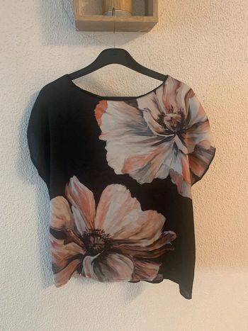 Tunique noire à fleurs Camaïeu