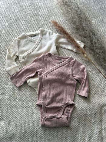 Lot de 2 bodies H&M / Kiabi