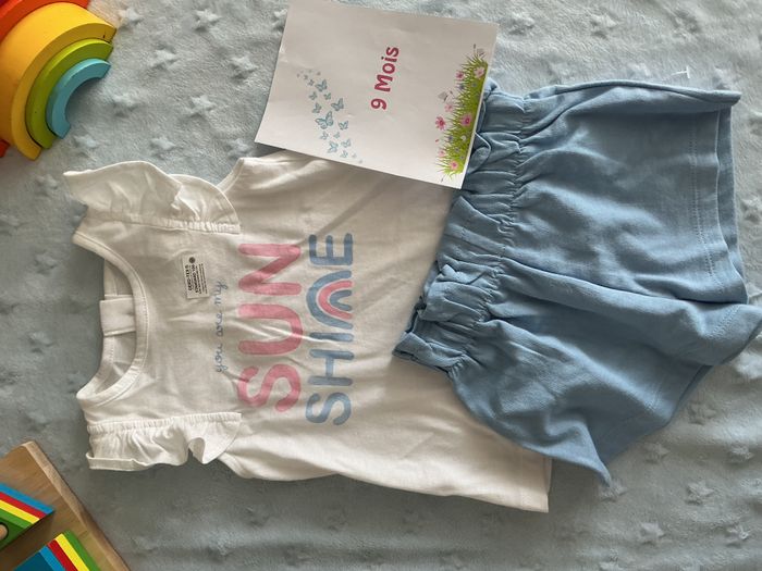 ensemble teeshirt manches courtes blanc inscription devant et short taille élastique bleu 9 mois tex - photo numéro 3
