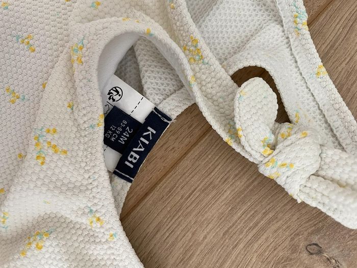 Maillot de bain neuf beige 24 mois kiabi - photo numéro 4
