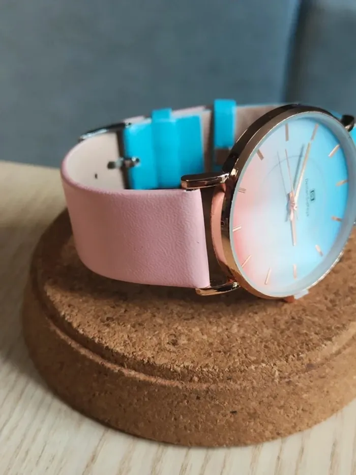 Montre bicolore rose et bleue, minimaliste - photo numéro 3