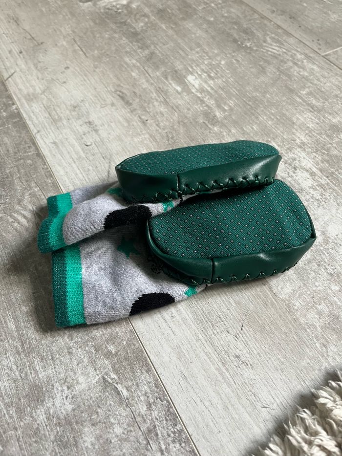 Chaussons chaussettes Mickey - photo numéro 3