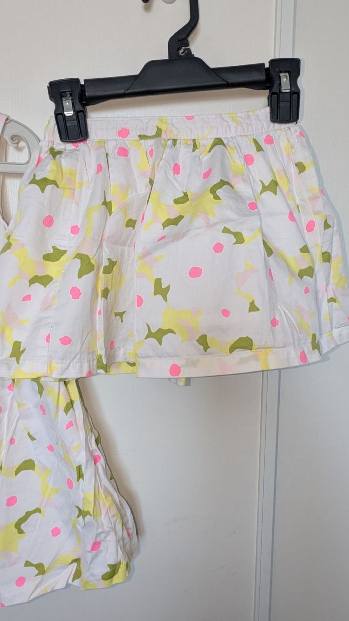 Lot vêtements similaires identiques jumelles fille 3 ans - photo numéro 3