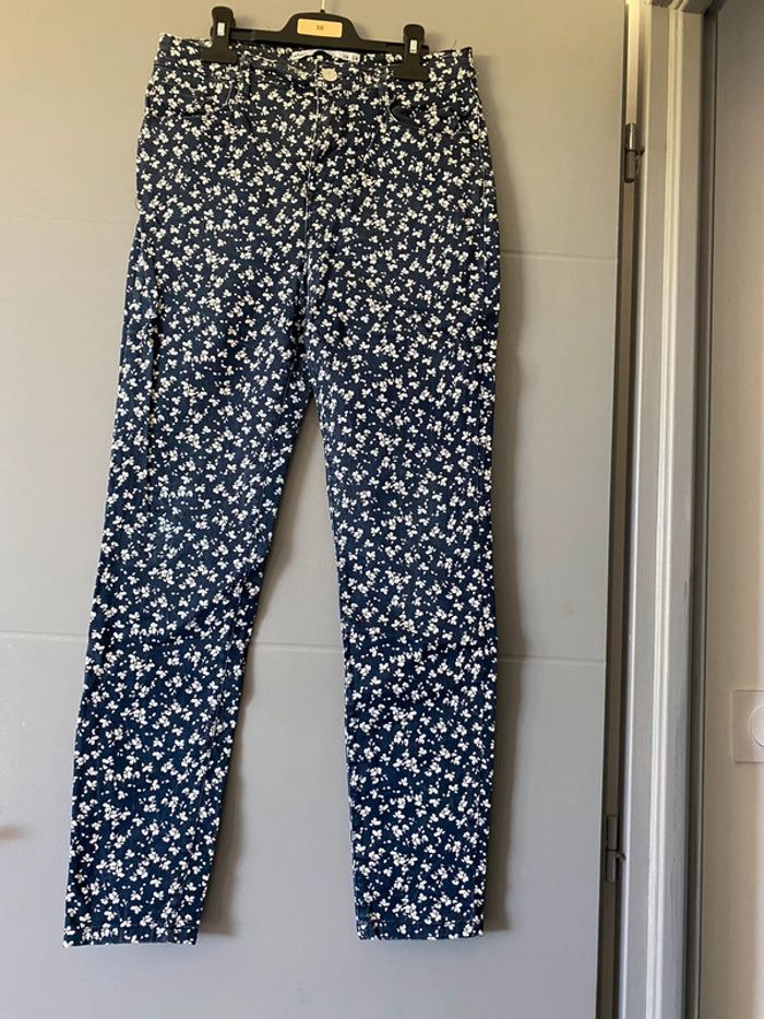 Jean fleuri Lefties