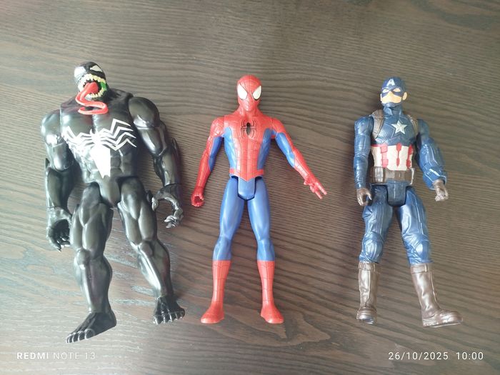 Lot de 3 personnages marvel