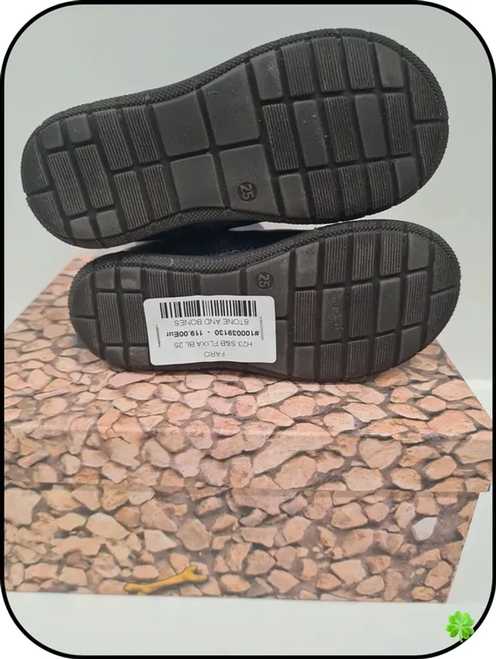 Chaussures Stones and Bones taille 25 - photo numéro 7