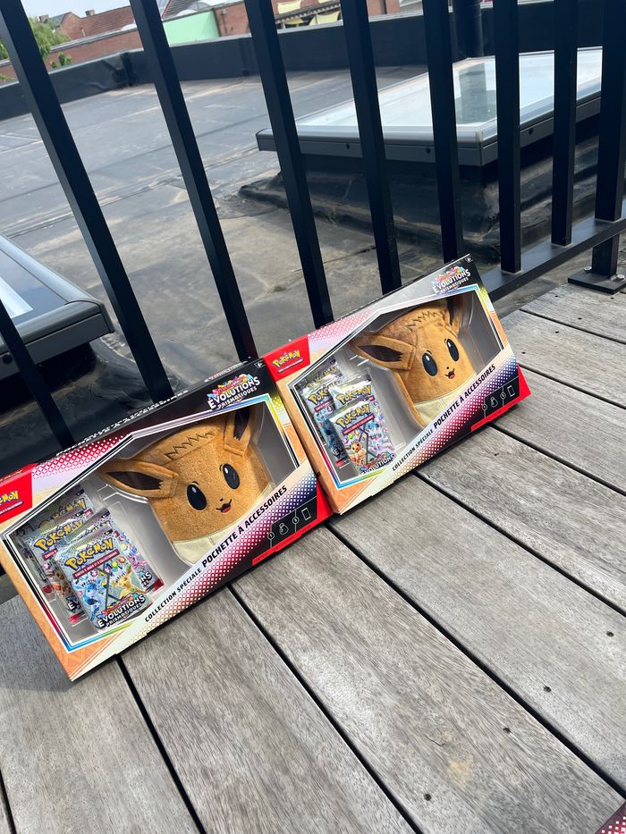 Lot de 2 coffrets Pokémon accessoire Evoli - Évolutions prismatiques - photo numéro 3