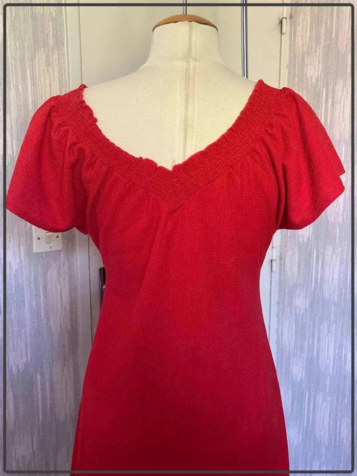Magnifique robe col en V recto verso taille 40 marque la halle * - photo numéro 3