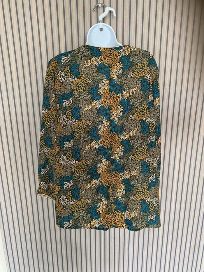 Blouse femme Blàche porté taille 48 - photo numéro 3